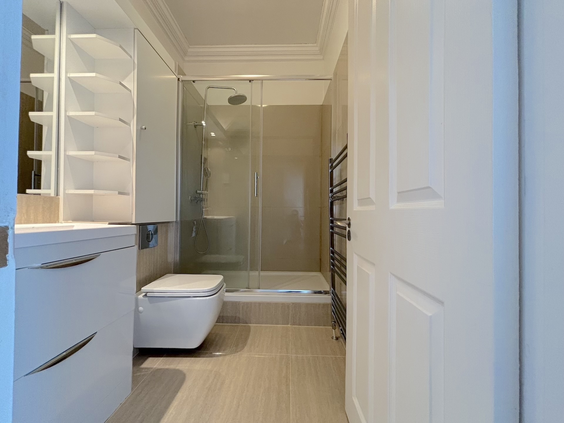 JK CAPINVEST_RG_BATHROOM